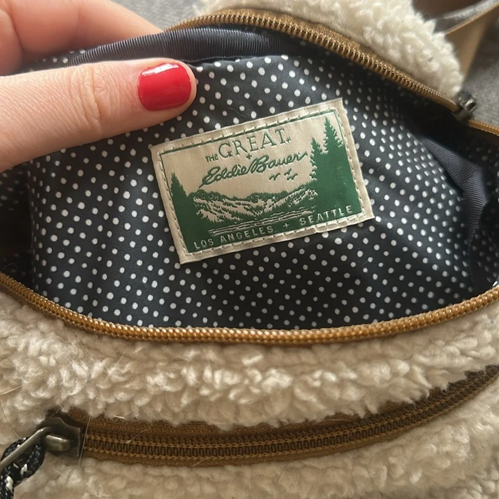The GREAT x Eddie Bauer Fanny pack - Picture 2 of 2